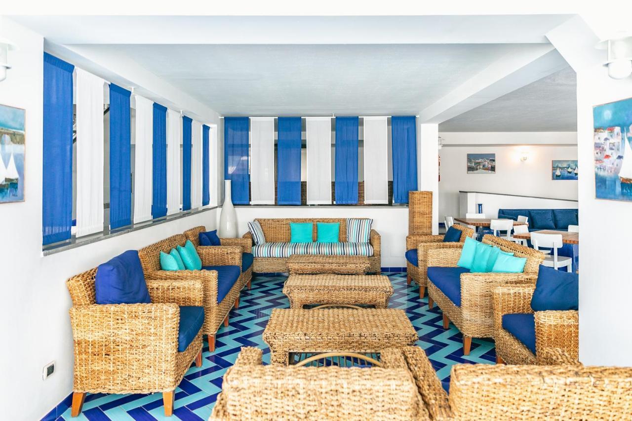 Saline Hotel